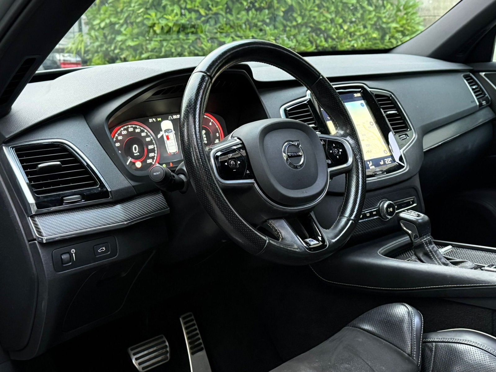 Volvo XC90 2.0D5 R Design / 5 zit / Full / Pano / 360CAM ACC, Auto's, Bi-Xenon koplampen, Bedrijf, Diesel, Te koop
