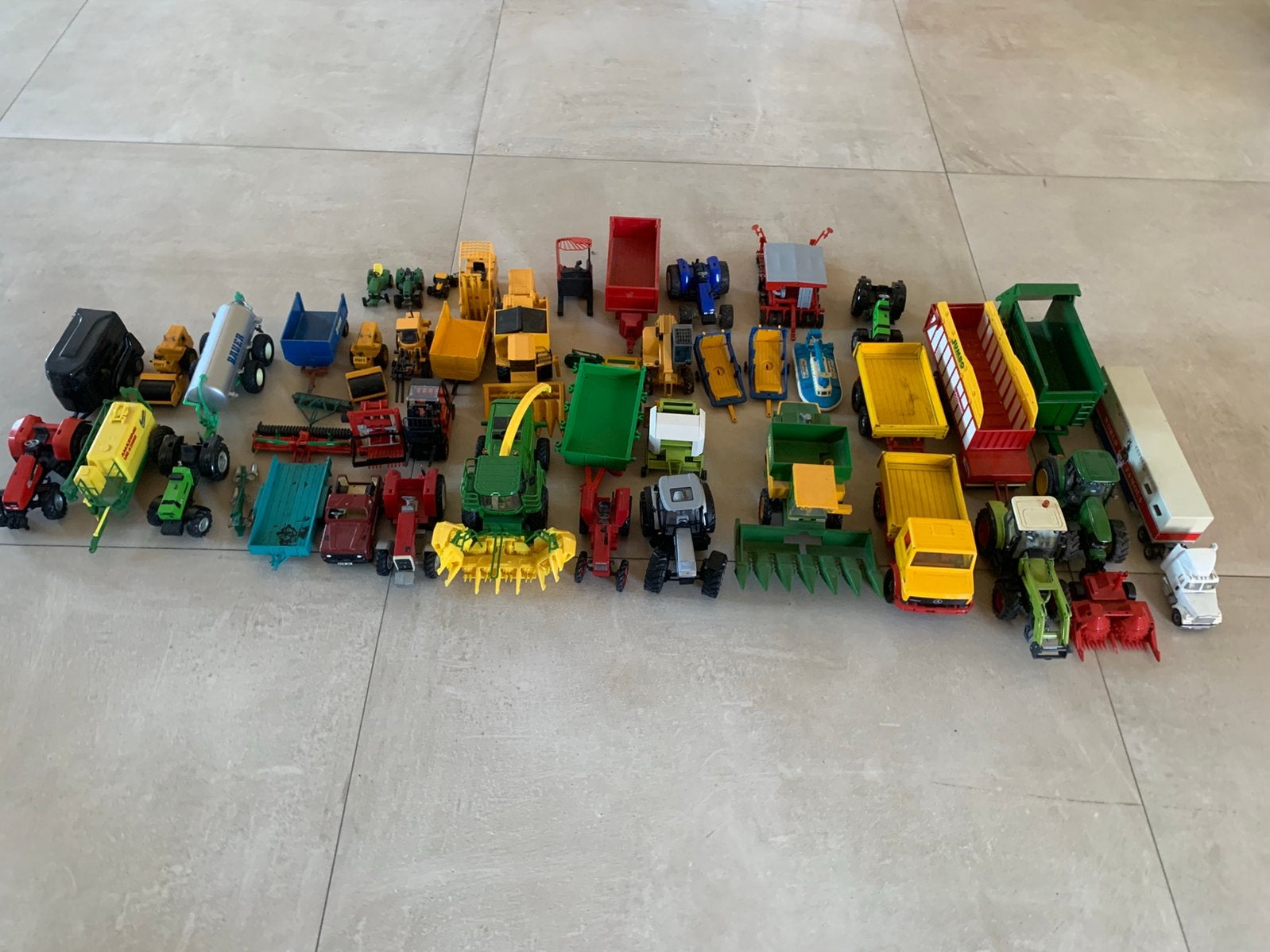 Tracteurs miniatures, Enlèvement, Comme neuf