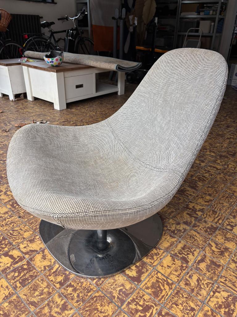 Kuip stoel / draaistoel / fauteuil, Ophalen, Gebruikt, Stof