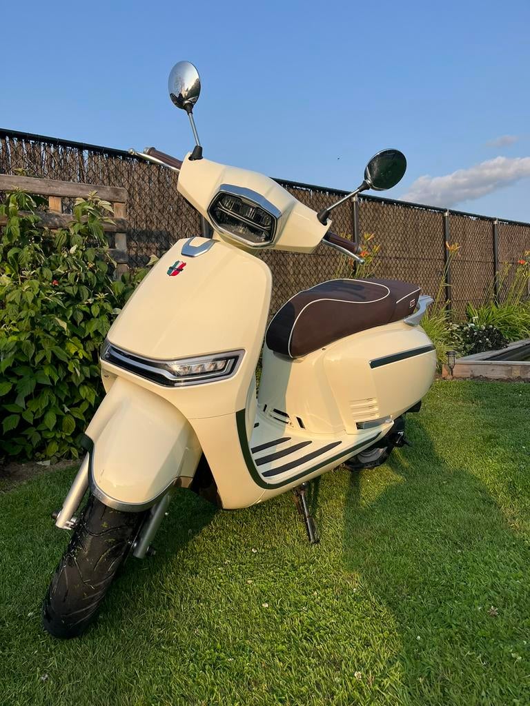 GTS Levance 50 cc, Enlèvement, Comme neuf, Autres marques
