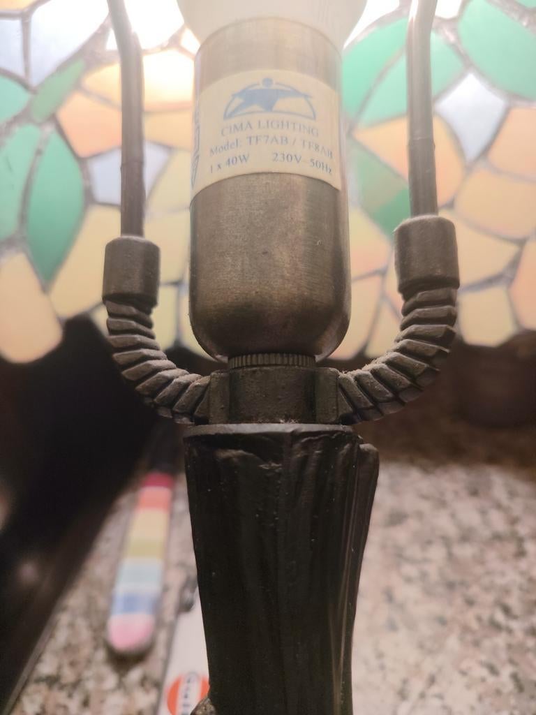 Lamp uit lood en glas gemaakt origineel stuk, Enlèvement