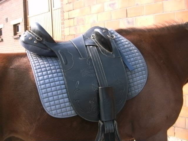 Selle australienne fabriquée à la main, Enlèvement, Noir, Fait main, Étriers