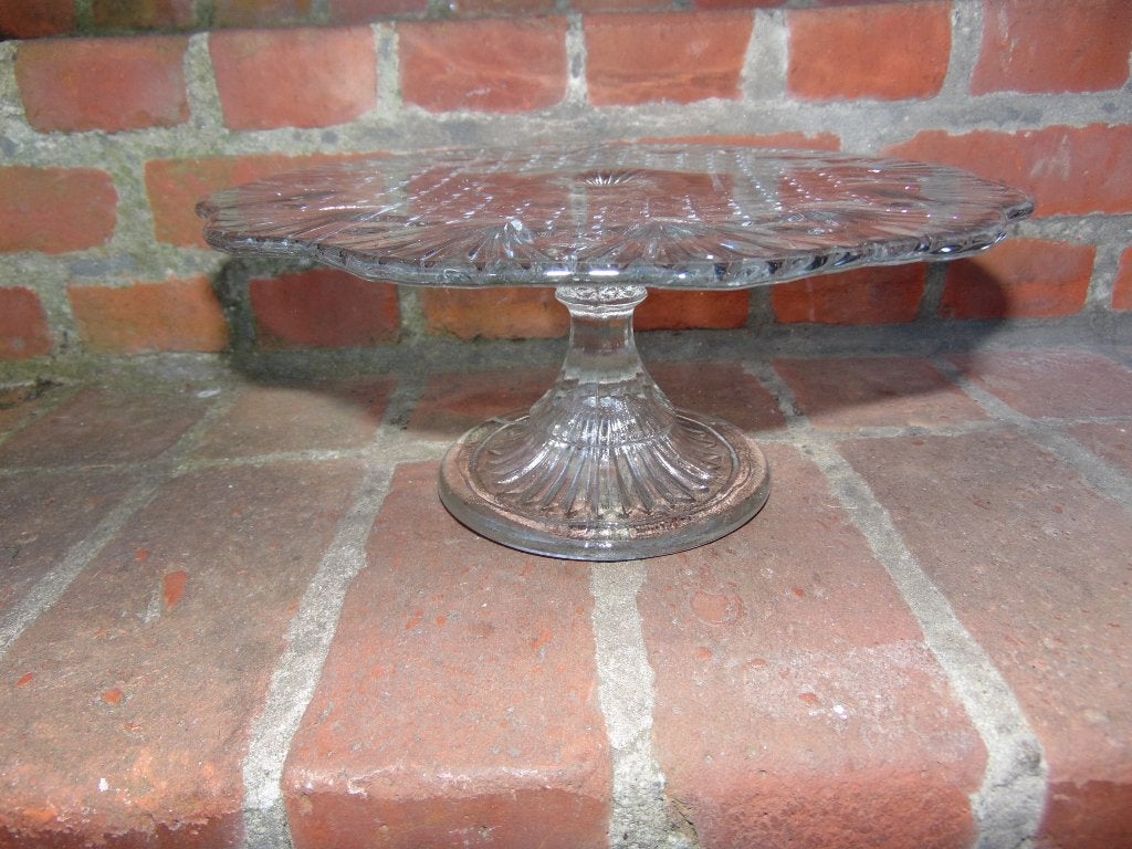 Oude taartschotel op voet 27 cm, Huis en Inrichting, Woonaccessoires | Etagères, Ophalen of Verzenden, Gebruikt, Taartplateau