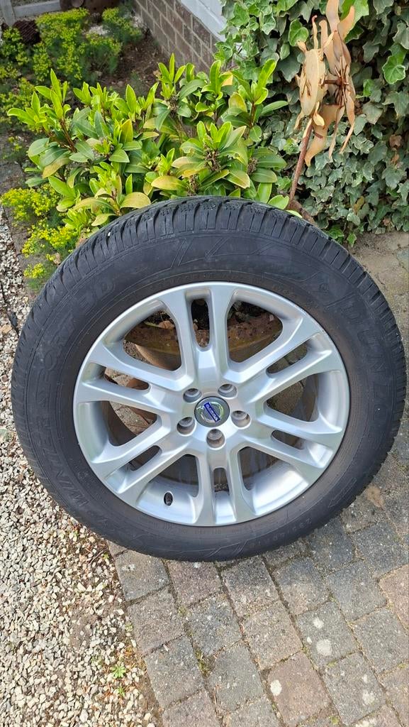 ENSEMBLE DE JANTES 18 POUCES VOLVO XC60 AVEC PNEUS D'HIVER D, Pneus hiver, 18 pouces, Enlèvement, Jante(s)