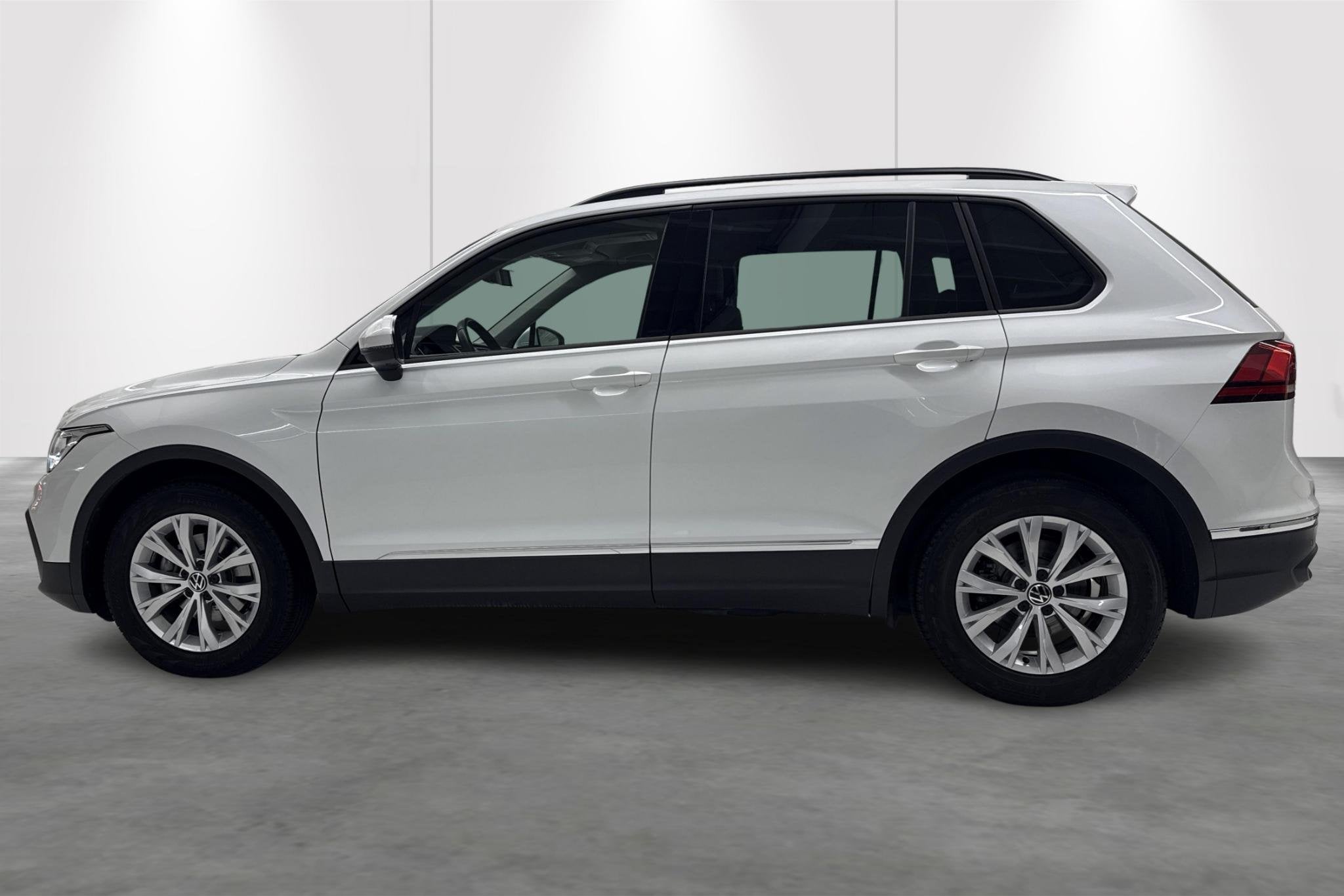Volkswagen Tiguan 1.5 TSI 96kW Life, Voorwielaandrijving, Gebruikt, Zwart, 4 cilinders