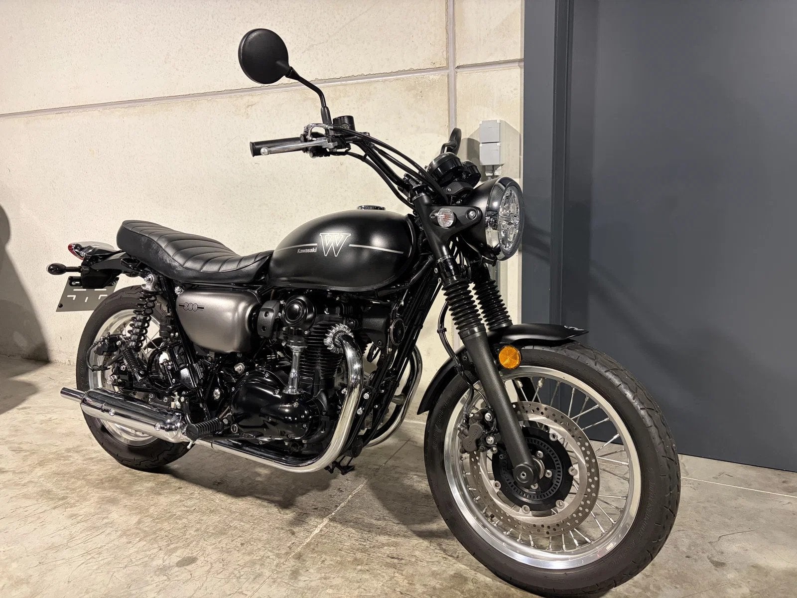 Kawasaki W800 Street in nieuwstaat (bj 2021), Motoren, Handgeschakeld, 12 t/m 35 kW, Gebruikt, Bedrijf
