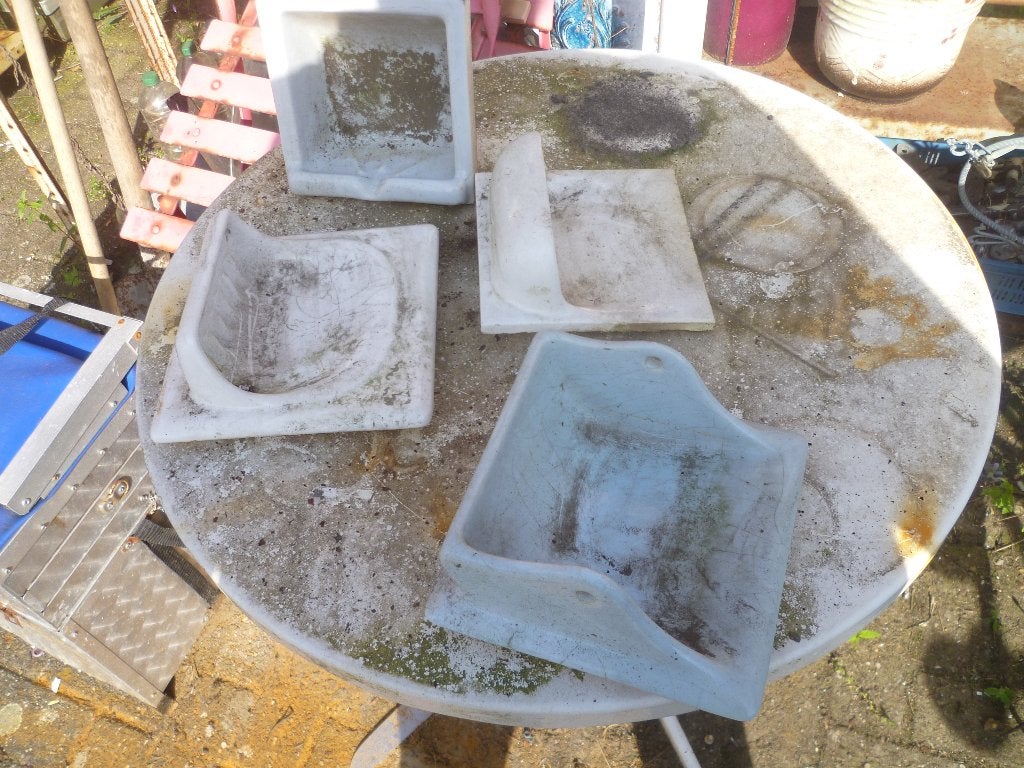 3 OUDE POCELEINEN VINTAGE ZEEPBAKJES/1 WC ROL HOUDER, Ophalen