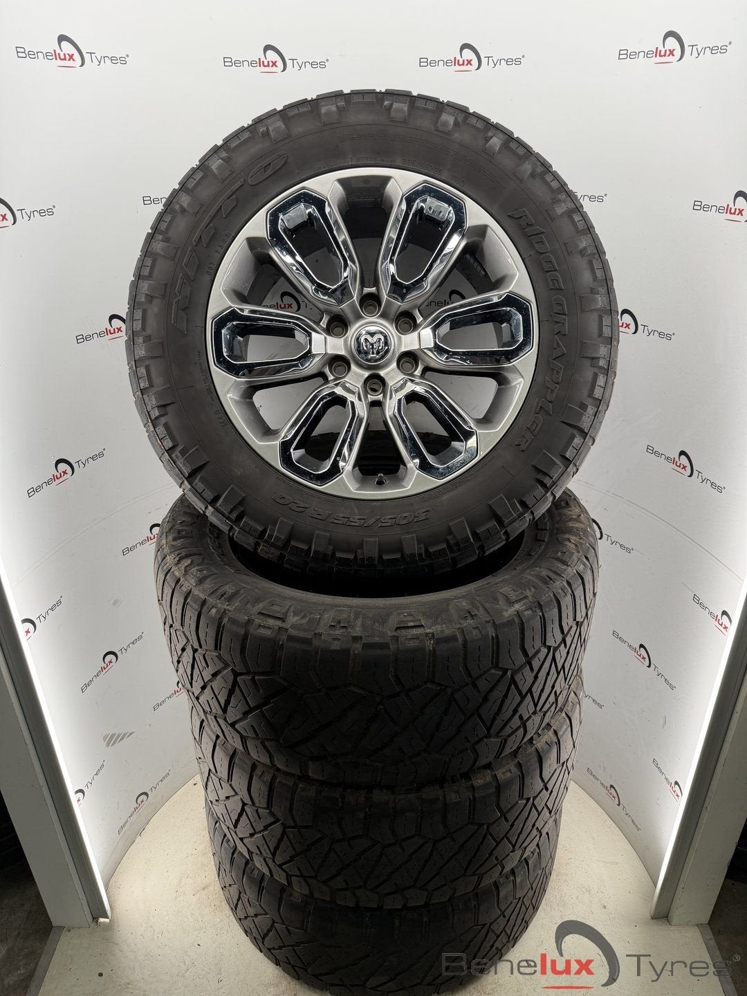 20'' MUD Dodge Ram 1500 6 gaats 2018 - heden nieuwste model, Auto-onderdelen, Banden en Velgen, Gebruikt, -, -, Banden en Velgen
