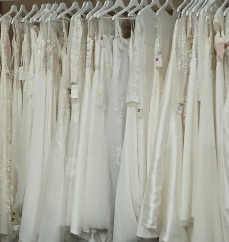 Lot de robes de mariée, Ophalen, Zo goed als nieuw, Beige, Trouwjurk