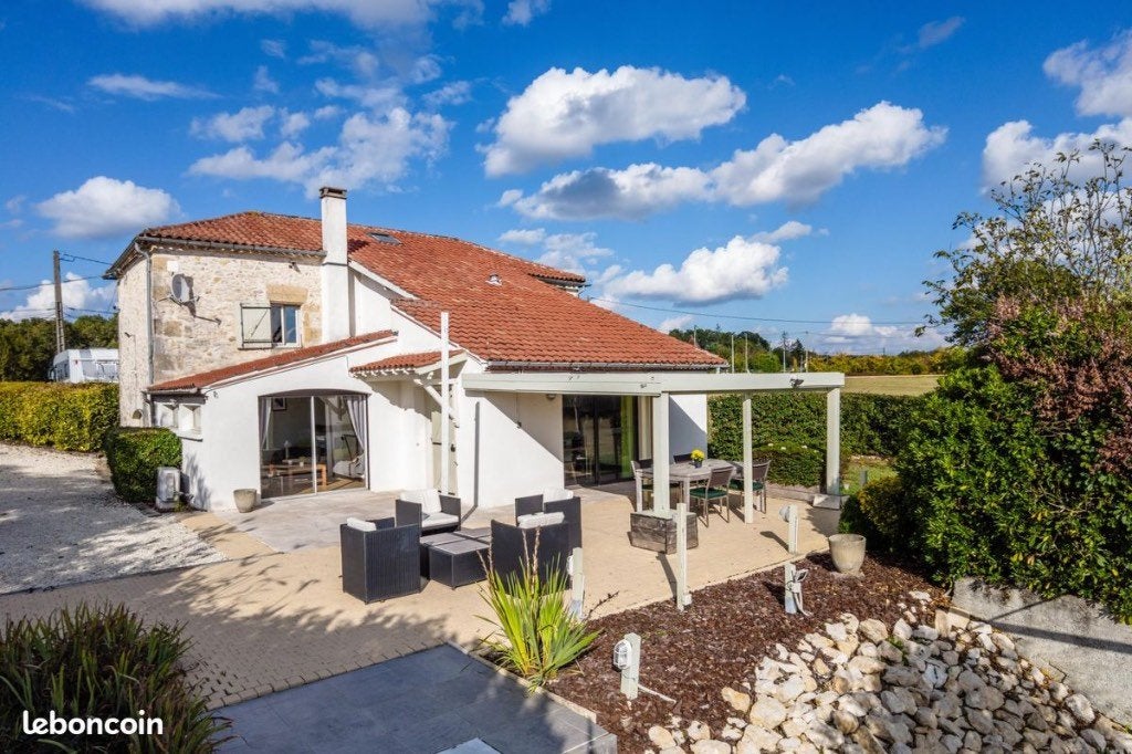Gerenoveerde authentieke  streekwoning - investering, Maison d'habitation, Campagne, 135 m², THEZAC