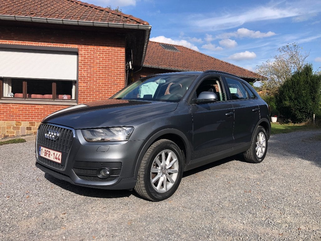 AUDI Q3 2.0 TDI 136 cv Prête à immatriculer, Autos, Achat, Noir, 5 portes, Particulier