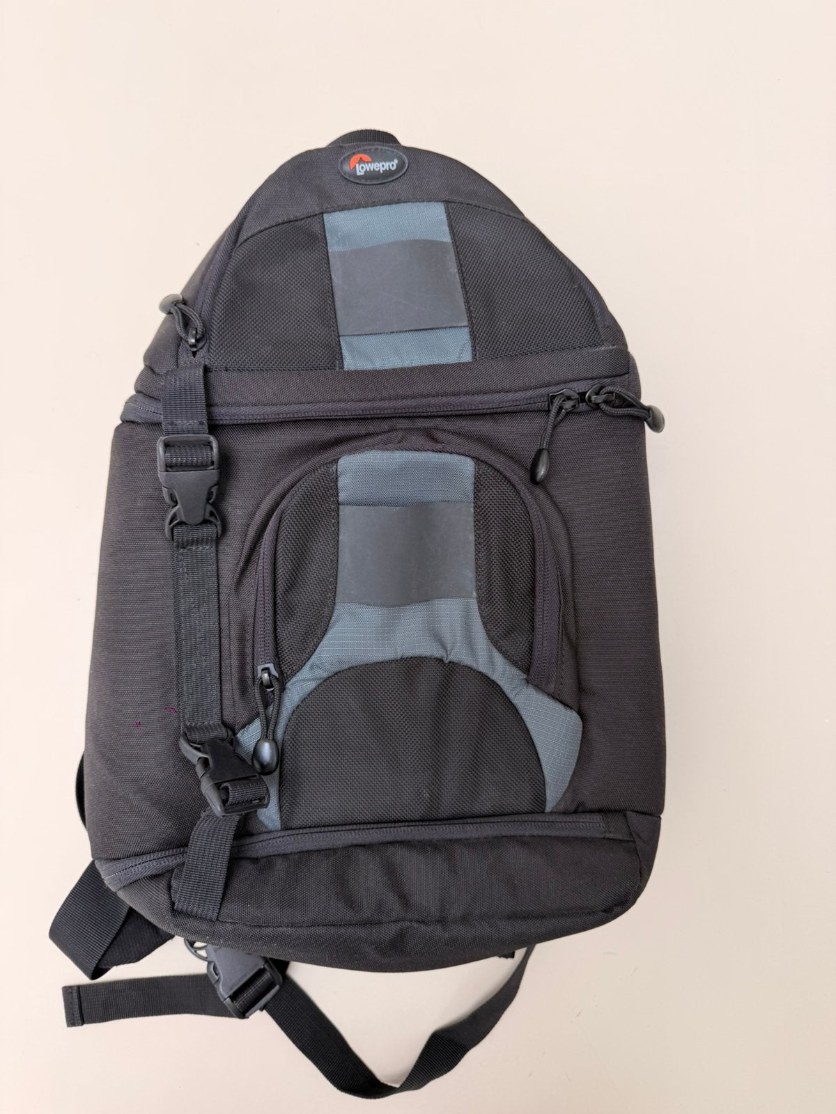 Sac à dos Lowepro SlingShot 200 AW - excellent état, TV, Hi-fi & Vidéo, Photo | Sacs pour appareil, Comme neuf, Enlèvement ou Envoi