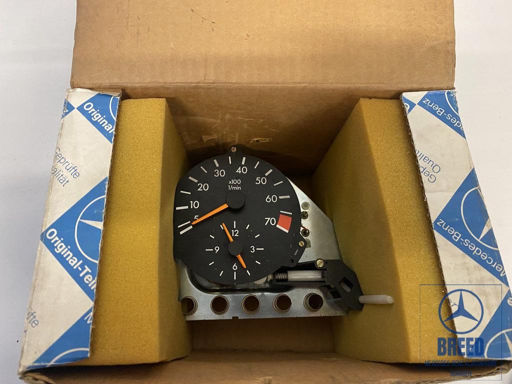 NOS toerenteller voor Mercedes-Benz W126 380SE 380SEL, -, Nieuw, Ophalen of Verzenden, -