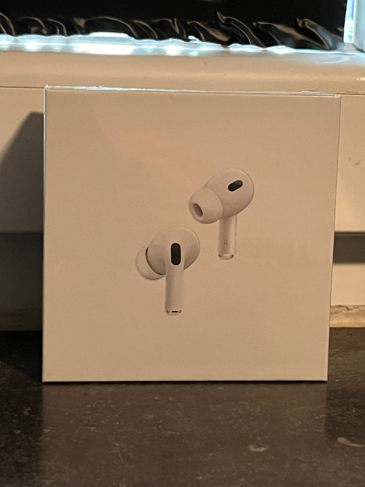 AirPods Pro, Huis en Inrichting, Brandblussers en Brandkasten, Ophalen, Zo goed als nieuw