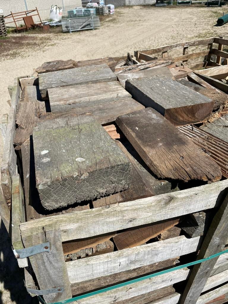 Verzaagd azobe hout, Tuin en Terras, Brandhout, Minder dan 3 m³, Ophalen, Overige houtsoorten, Blokken