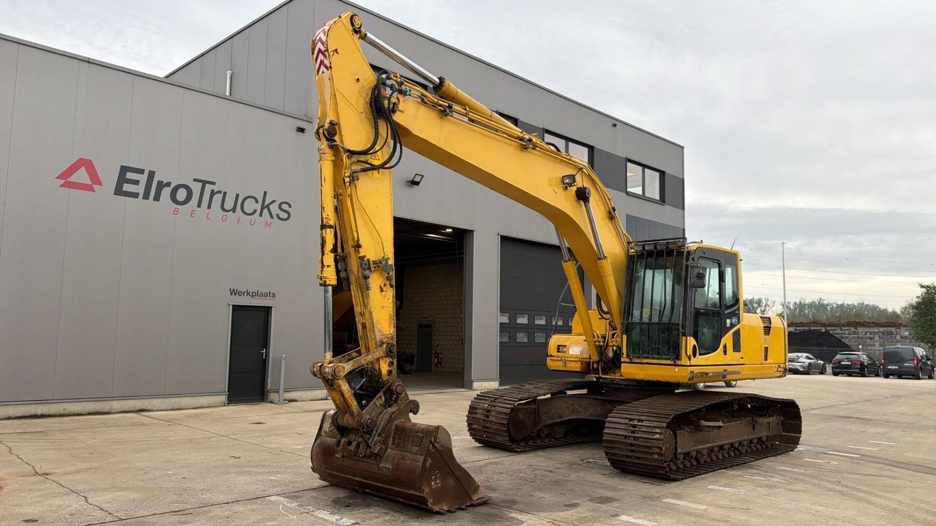 Komatsu 215LC-1 (BELGIAN MACHINE / GOOD CONDITION / FAST HYD, Graafmachine