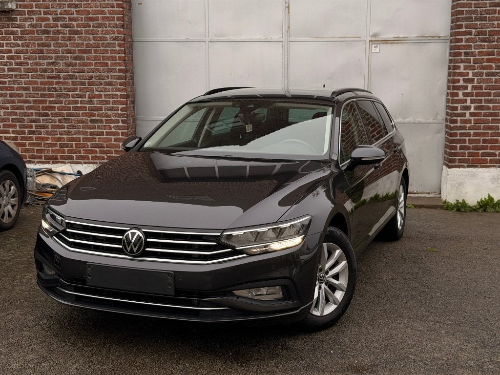 Volkswagen Passat Variante 1.5 TSI Style Business, Autos, Achat, Entreprise, Carnet d'entretien, Noir