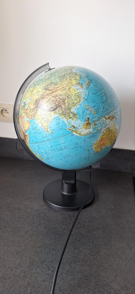 Mappemonde, Enlèvement ou Envoi, Comme neuf