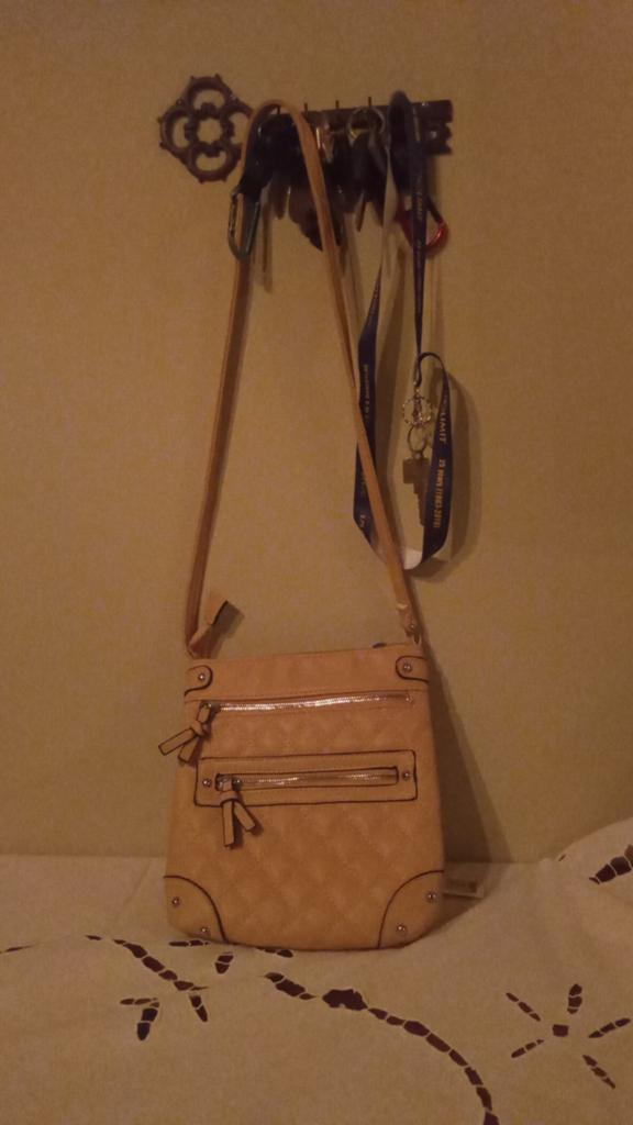 A v kleine tas met 6, euro lichtbeige, Ophalen of Verzenden, Beige