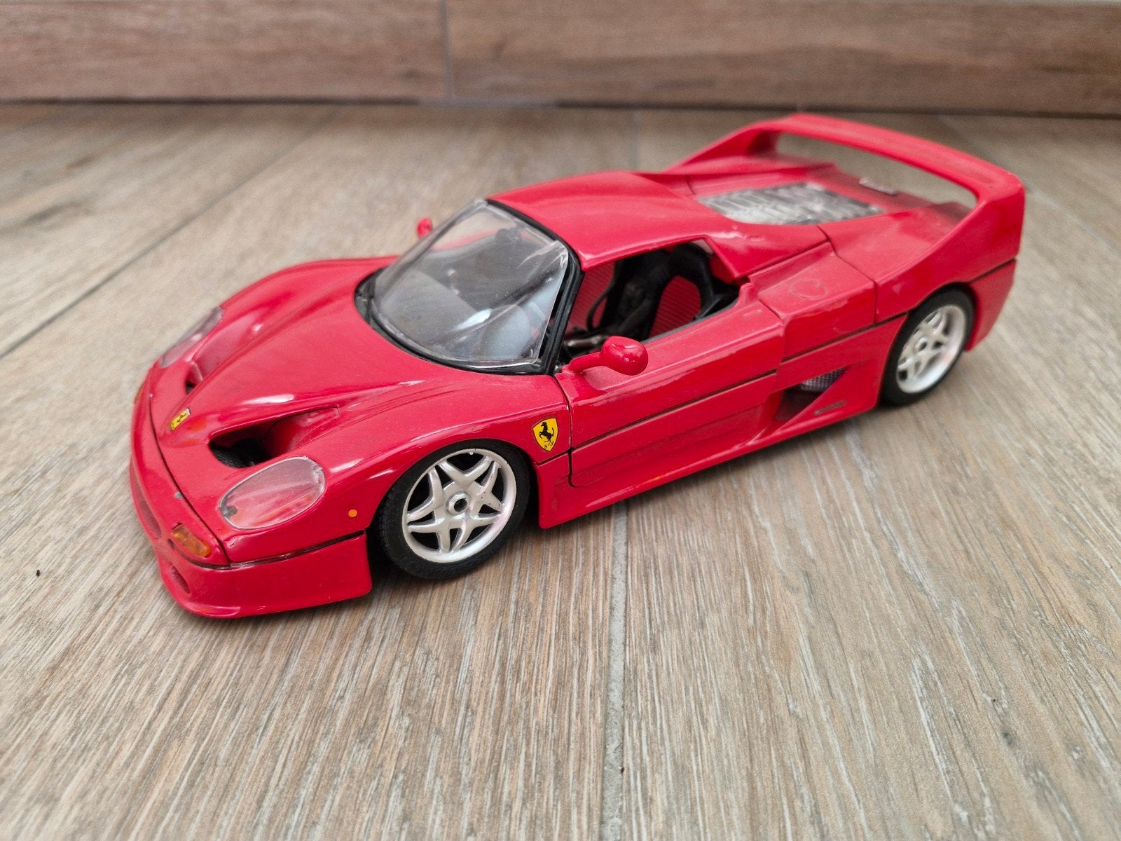 2 Ferrari Burago 1/18 model auto's. goede staat, Hobby en Vrije tijd, Ophalen, Auto, Burago