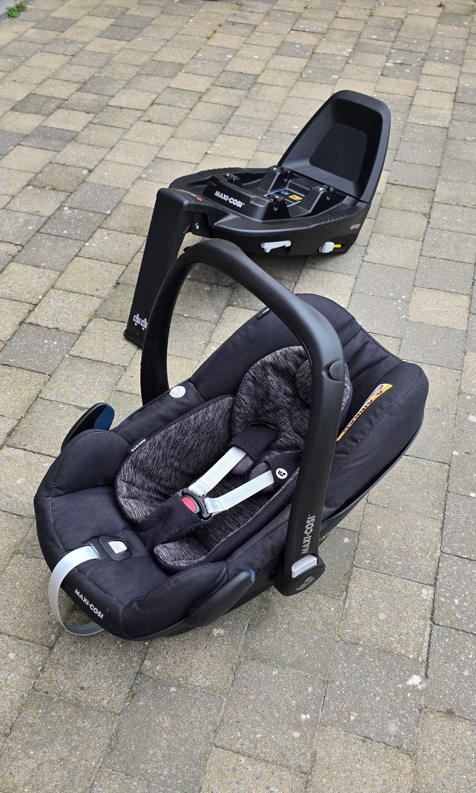 Maxi Cosi + familyfix 3, Enlèvement