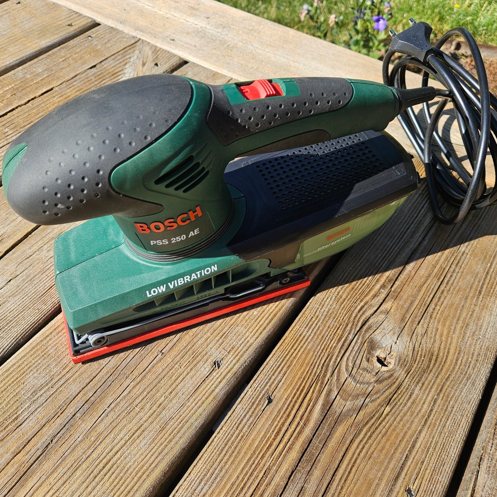 Bosch PSS250AE trilschuurmachine, Doe-het-zelf en Bouw, Ophalen