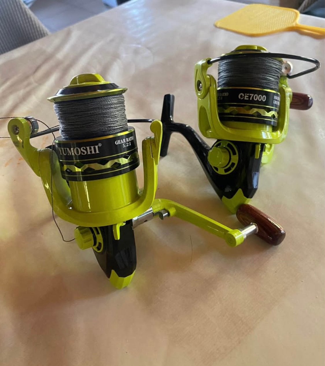2 vismolens voor karper 7000  , met gevlochten draad erop, Watersport en Boten, Ophalen, Zo goed als nieuw