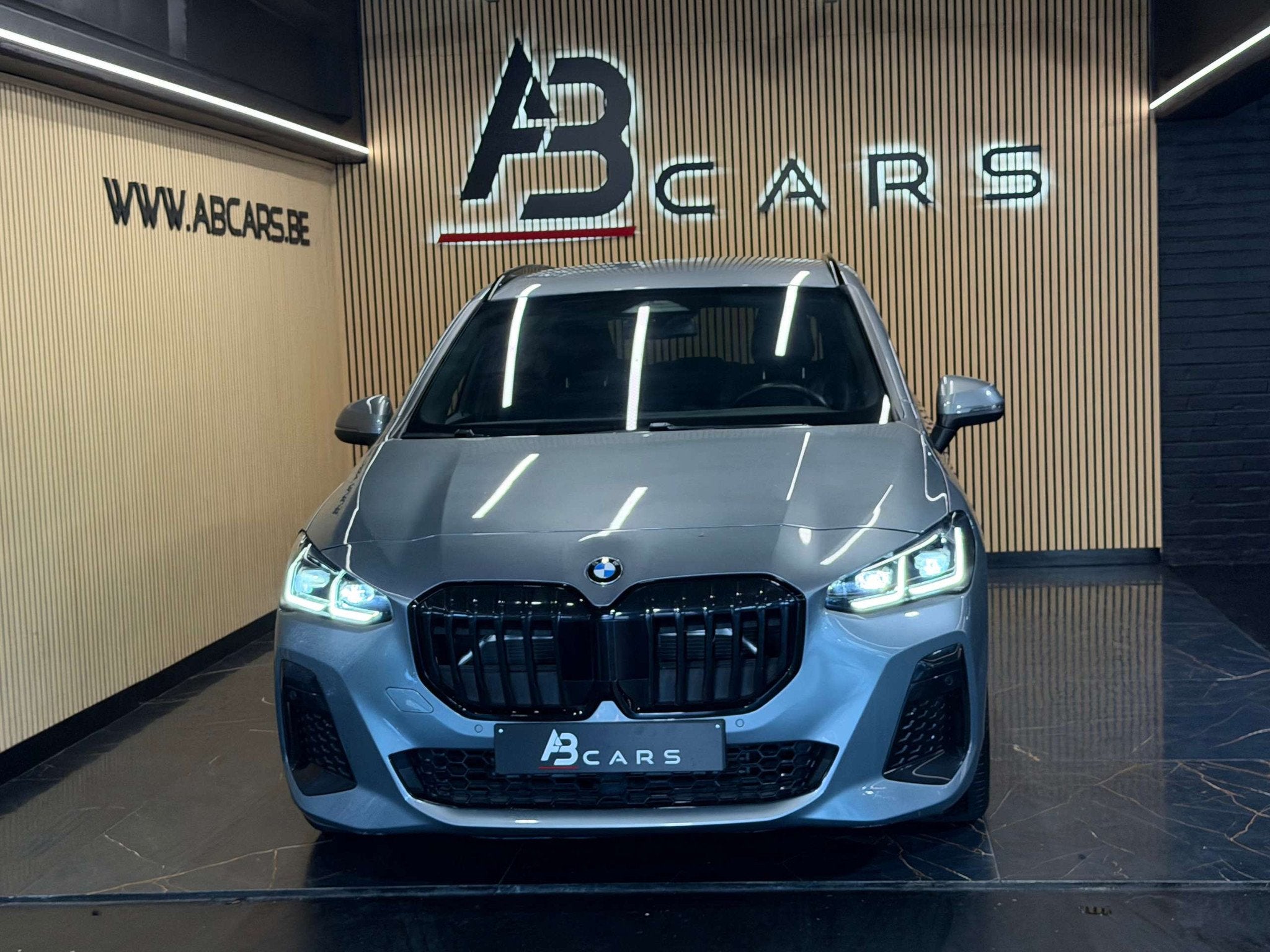 BMW 2 Serie 218 IA ACTIVER TOURER PACK M *GARANTIE 12 MOIS *, 4 deurs, Gebruikt, Zwart, Adaptive Cruise Control
