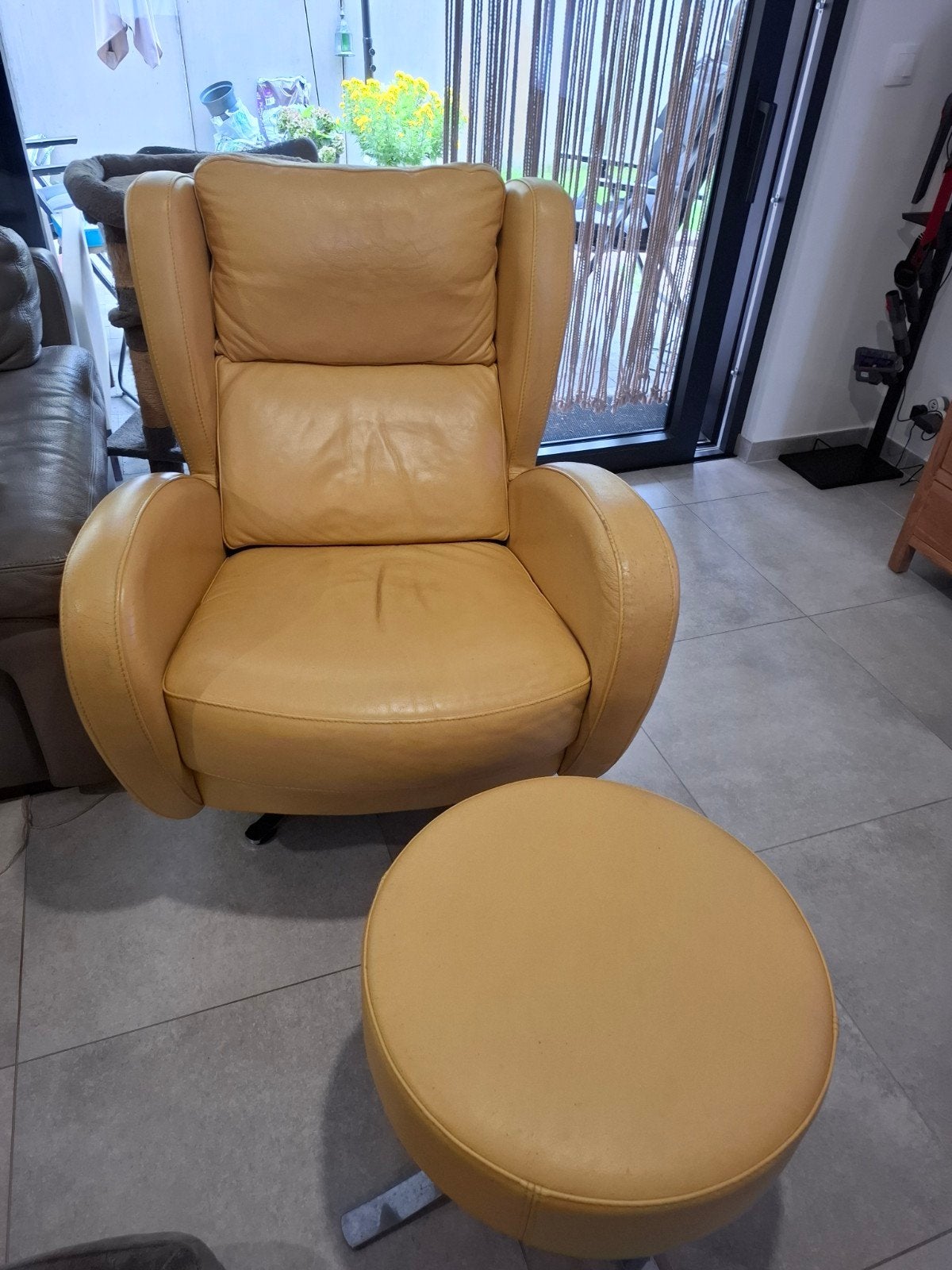 fauteuil Club avec repose pieds, Maison & Meubles, Enlèvement, Utilisé, Cuir