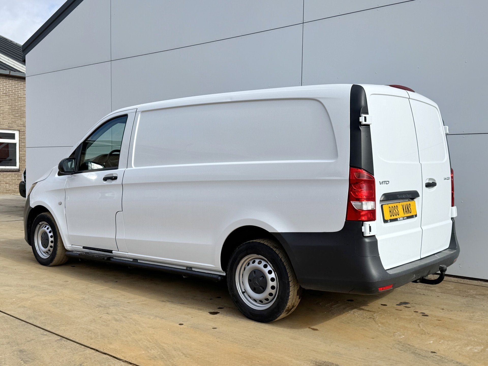 Mercedes-Benz Vito 114 1.9 CDI Automaat L2H1 Climate Control, Autos, Système de détection de la somnolence, Achat, Entreprise