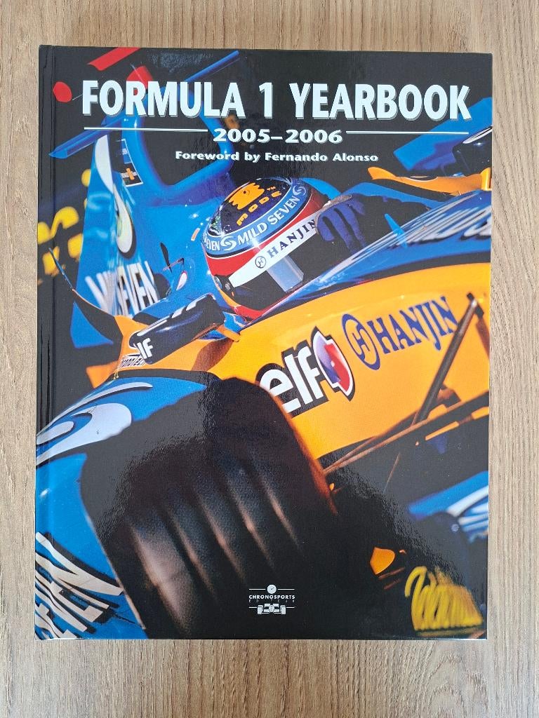 F1 Yearbook 2005-2006 hardcover, Boeken, Auto's | Boeken, Chronosports, Ophalen of Verzenden, Zo goed als nieuw, Overige merken