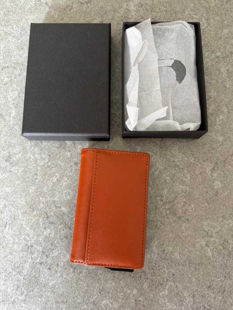 Nieuw Lederen Kaartenhouder, Handtassen en Accessoires, Portemonnees, Ophalen of Verzenden, Zo goed als nieuw