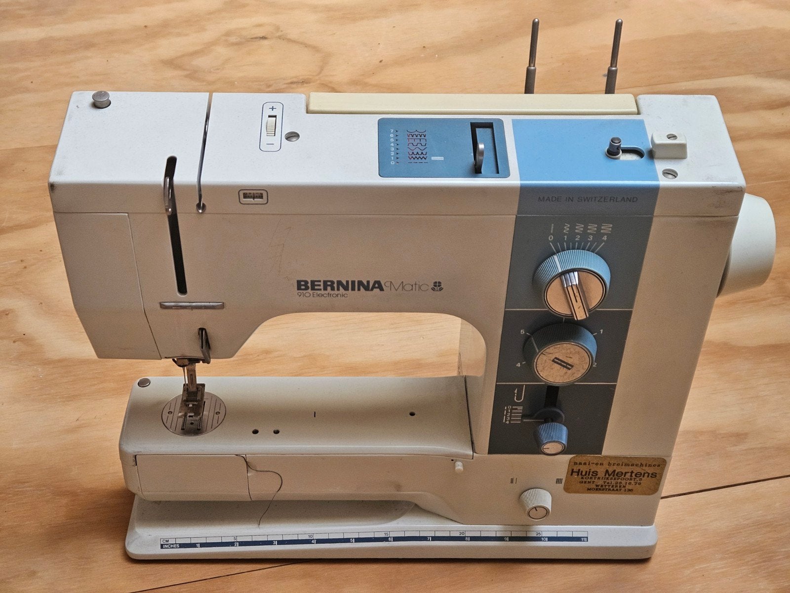 Bernina 910 electronic, Enlèvement, Machine à coudre, Bernina