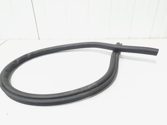 Caoutchouc capot d'un Audi TT, -, 3 mois de garantie, Utilisé, -