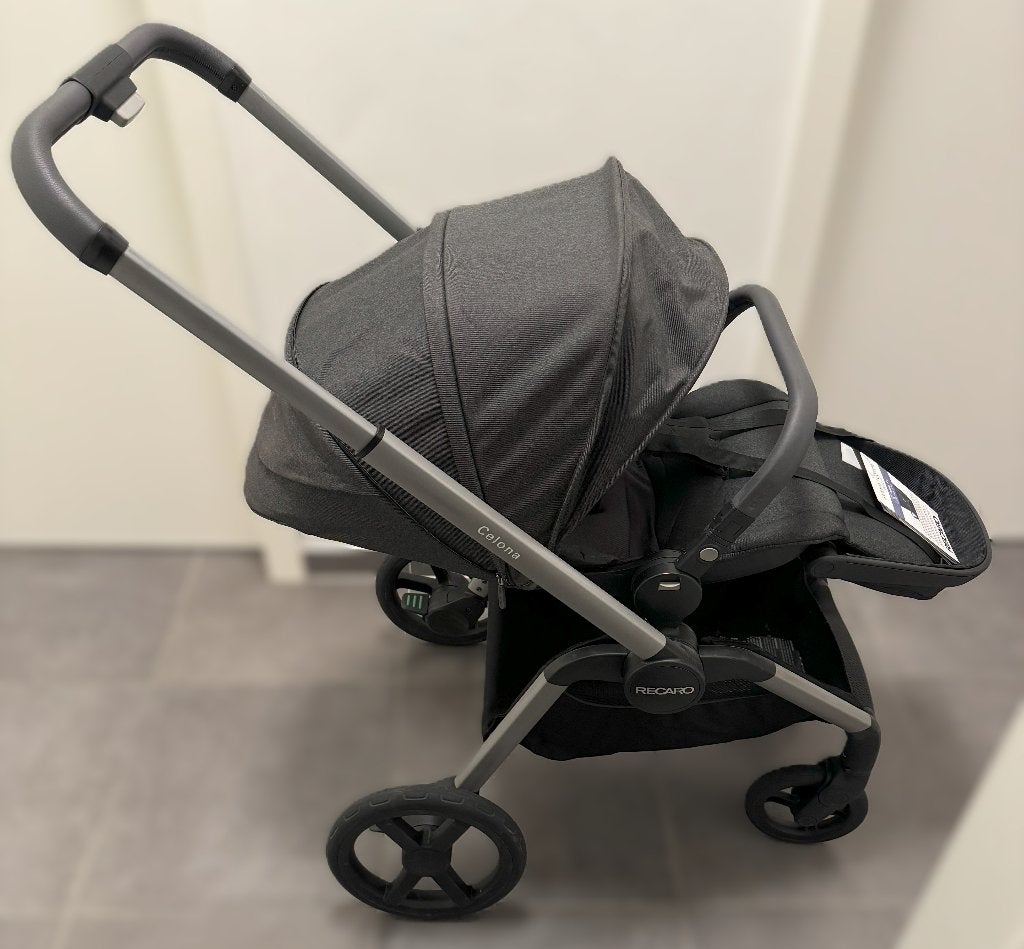 Recaro celona kinderwagen rose reiswieg, Kinderen en Baby's, Kinderwagens en Combinaties, Zo goed als nieuw, Met reiswieg, Ophalen