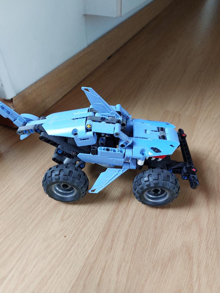 lego technic Monster Jam Megalodon, Kinderen en Baby's, Ophalen, Lego, Accessoire, Zo goed als nieuw