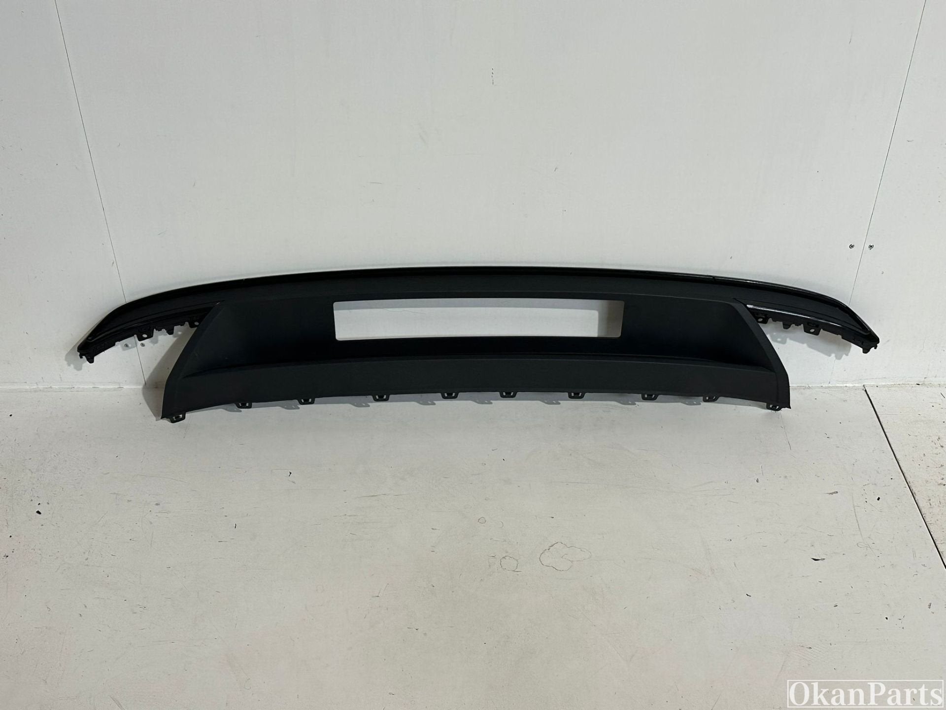 Audi A3 8Y Sedan S-line diffuser 8Y5807521A, Gebruikt, Achter, Audi, Bumper