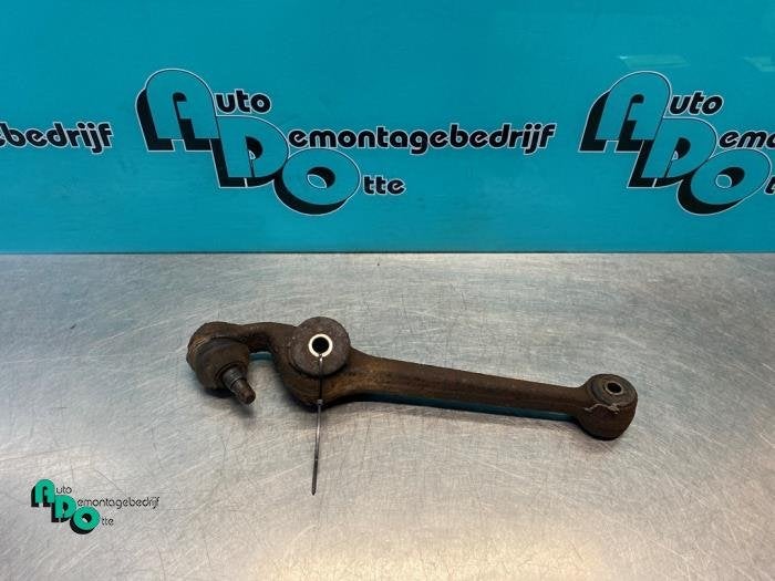 Bras de suspension avant droit d'un Daihatsu Young RV (Young, Daihatsu, -, 3 mois de garantie, Utilisé
