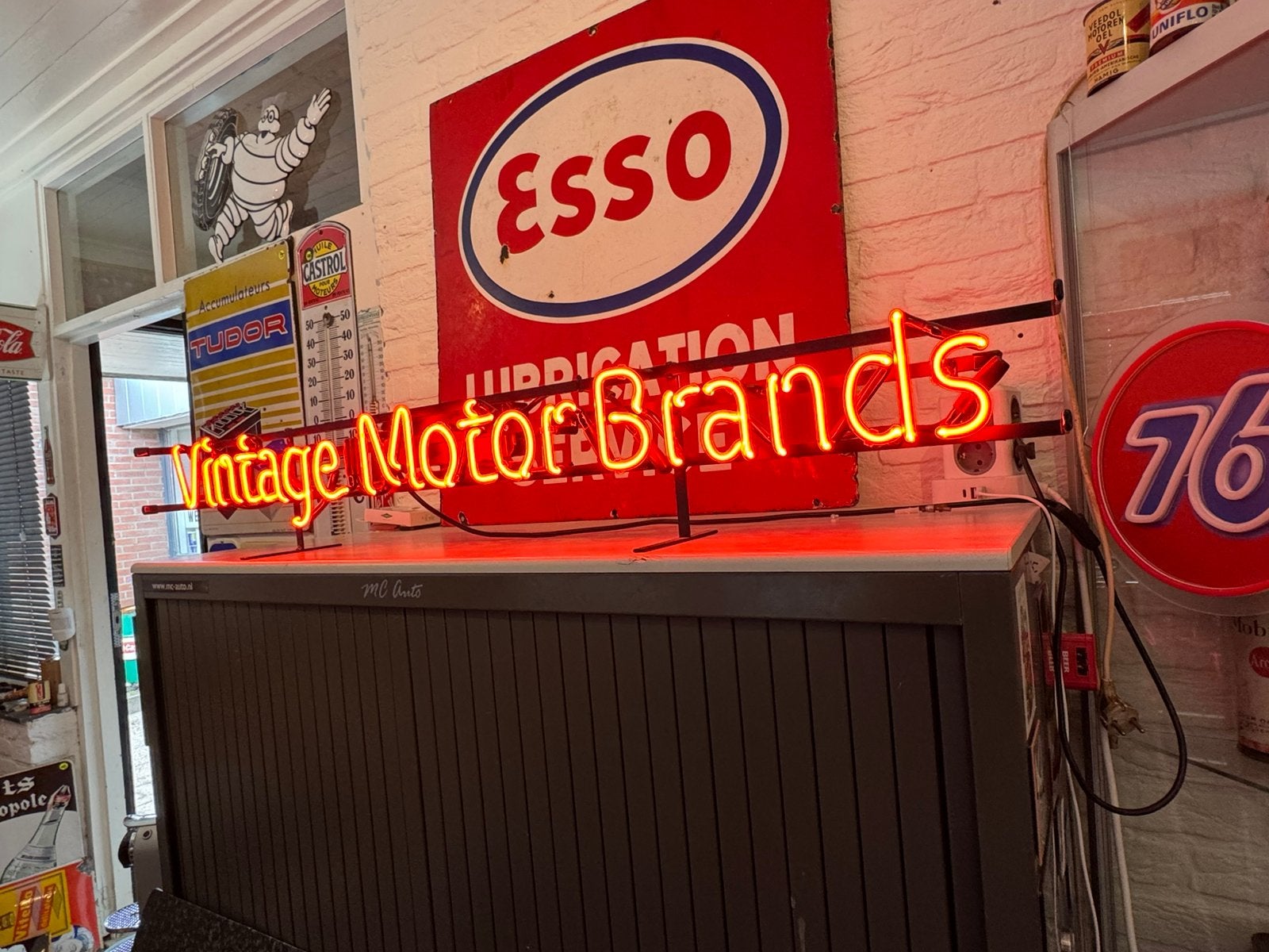 Vintage Motor Brands reclame NeoN, Verzamelen, Ophalen, Gebruikt, Lichtbak of (neon) lamp