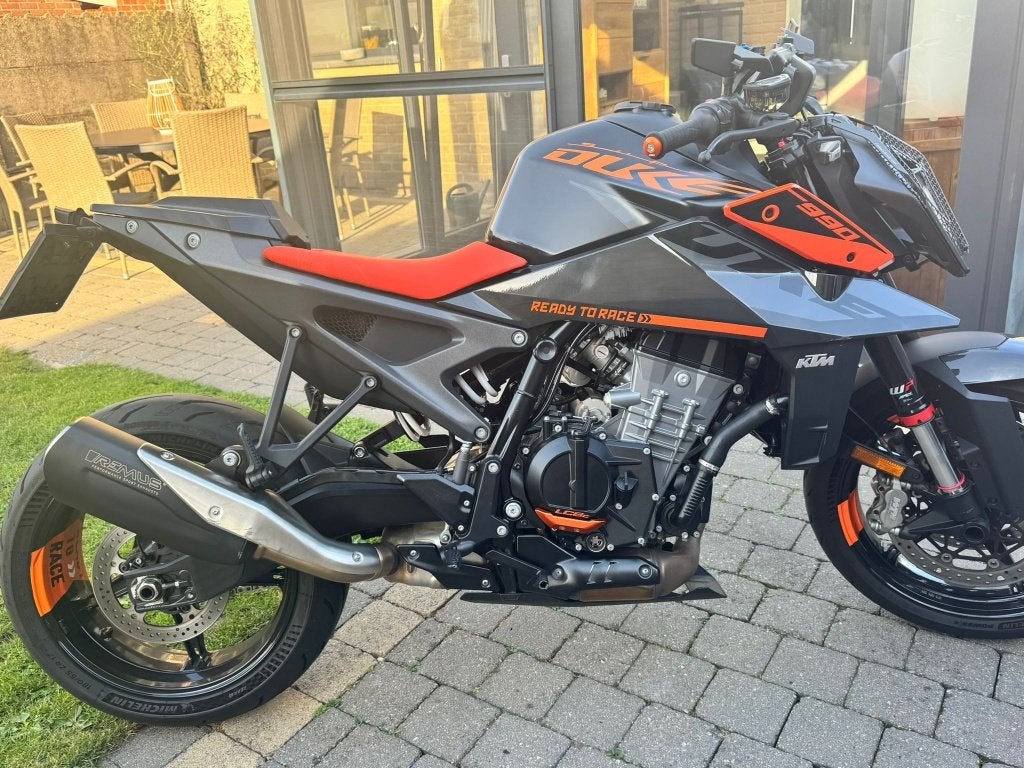 KTM 990 Duke 2024 – Full Option – Garantie tot 19/08/2028, Motoren, 2 cilinders, Motorrijbewijs A, Gebruikt, Particulier
