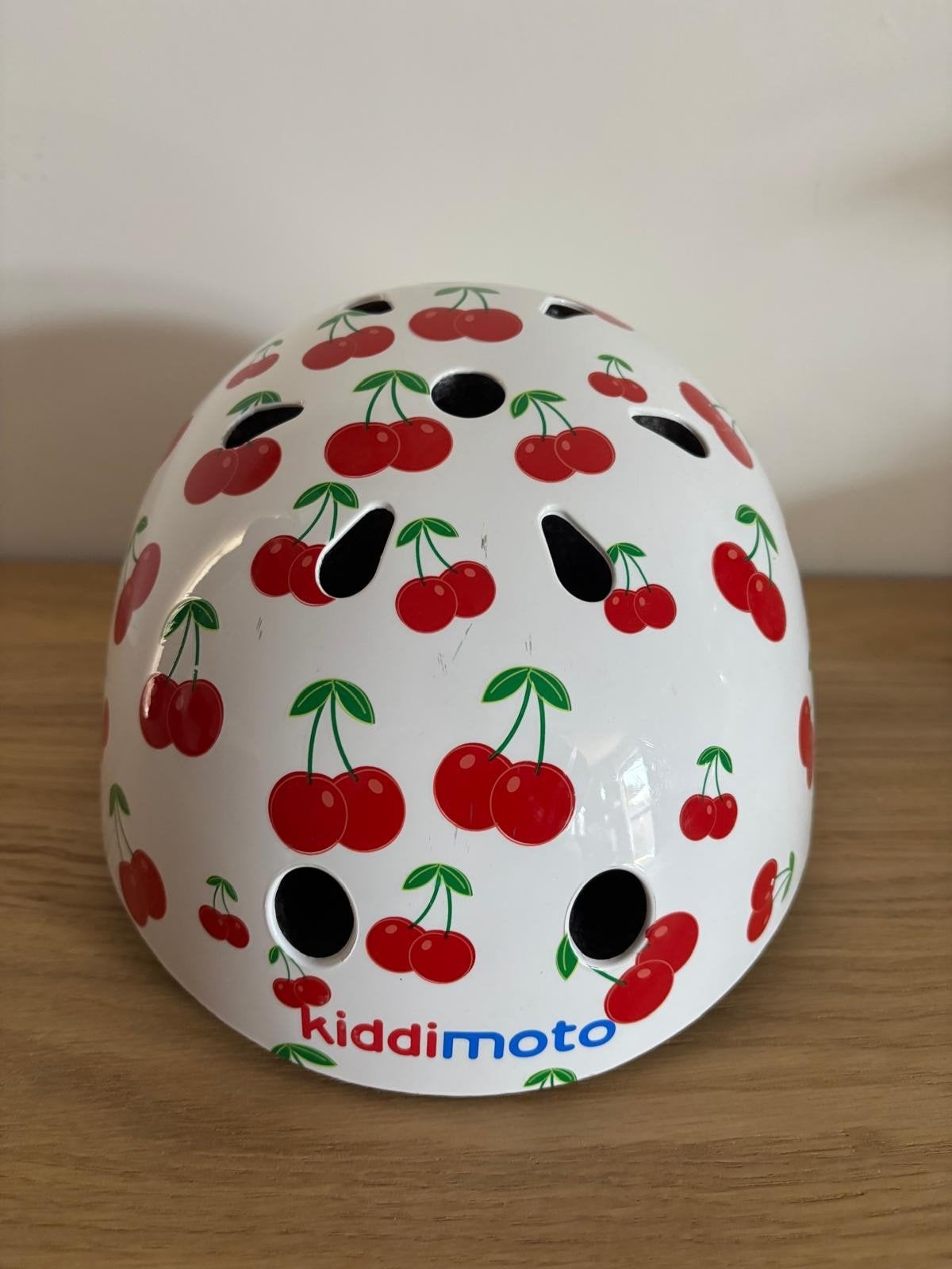kiddimoto helm ,zeer goede staat, Fietsen en Brommers, Gebruikt, Jongen of Meisje, Overige maten, Ophalen