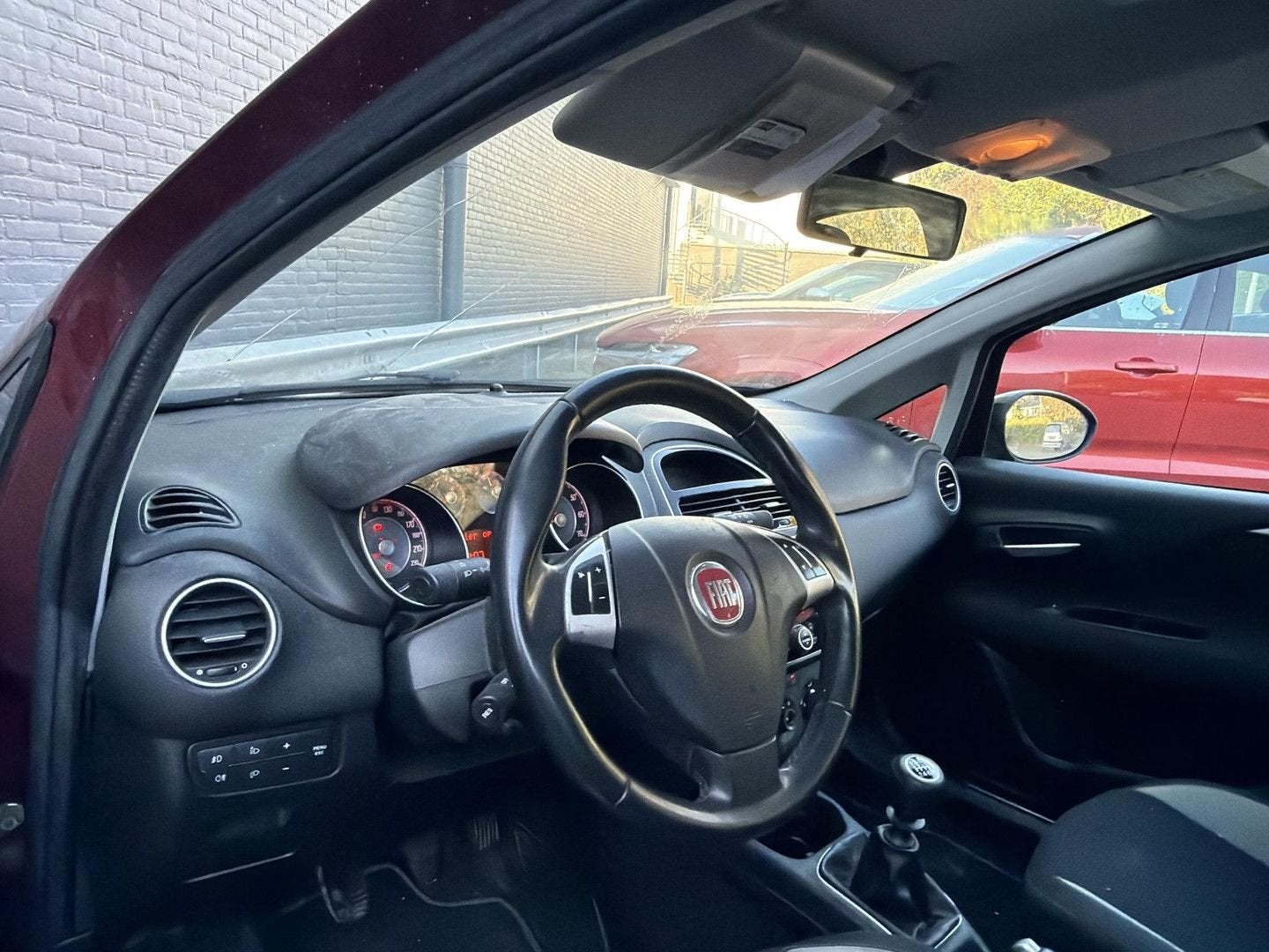 Fiat Punto Evo 0.9 TwinAir Easy | Cruise | Airco |, Autos, Rouge, Achat, Entreprise, Boîte manuelle