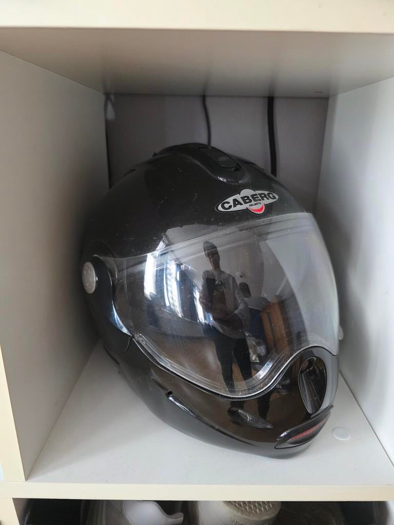 Motorhelm caberg rhyno met ingebouwde zonnebril, Motoren, Ophalen, Caberg