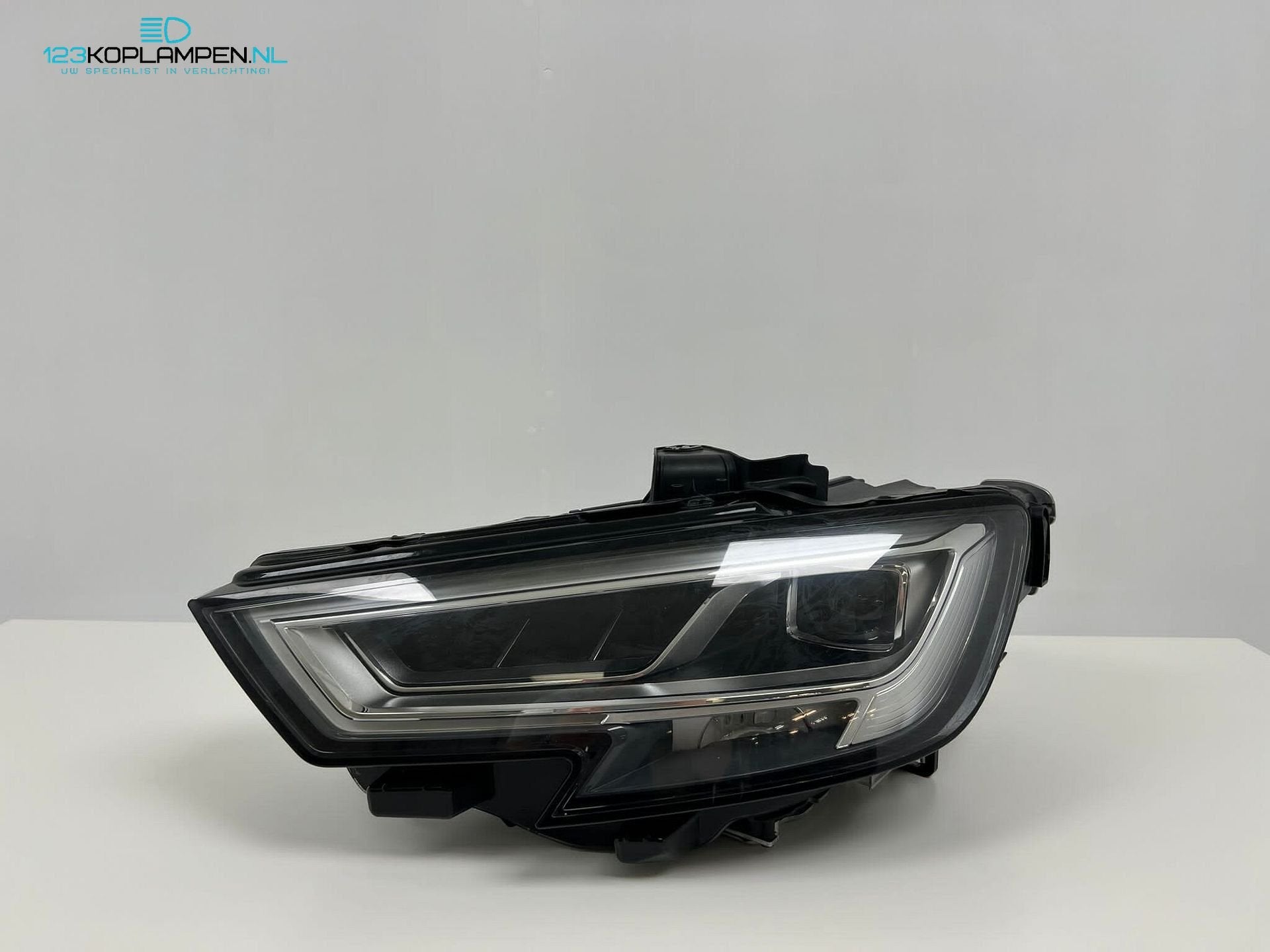Audi A3 8V facelift Matrix koplamp links 8V0941035, Autos : Pièces & Accessoires, Éclairage, Audi, Utilisé, Origine de la pièce connue