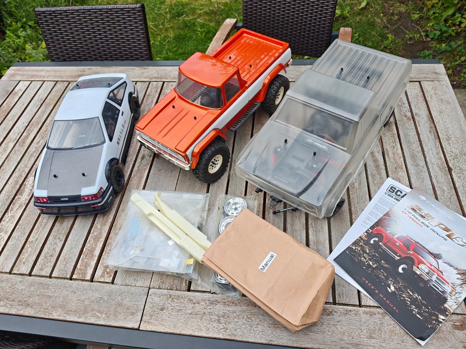 Lot RC : 2 chenilles et 1 véhicule routier, Enlèvement, Moteur