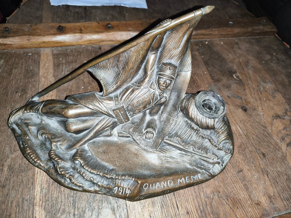 Encrier en bronze scène militaire, Enlèvement, Bronze
