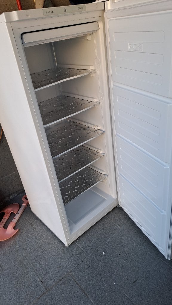 Diepvries beko, Elektronische apparatuur, Gebruikt, 140 tot 160 cm, Ophalen, Vrieskast