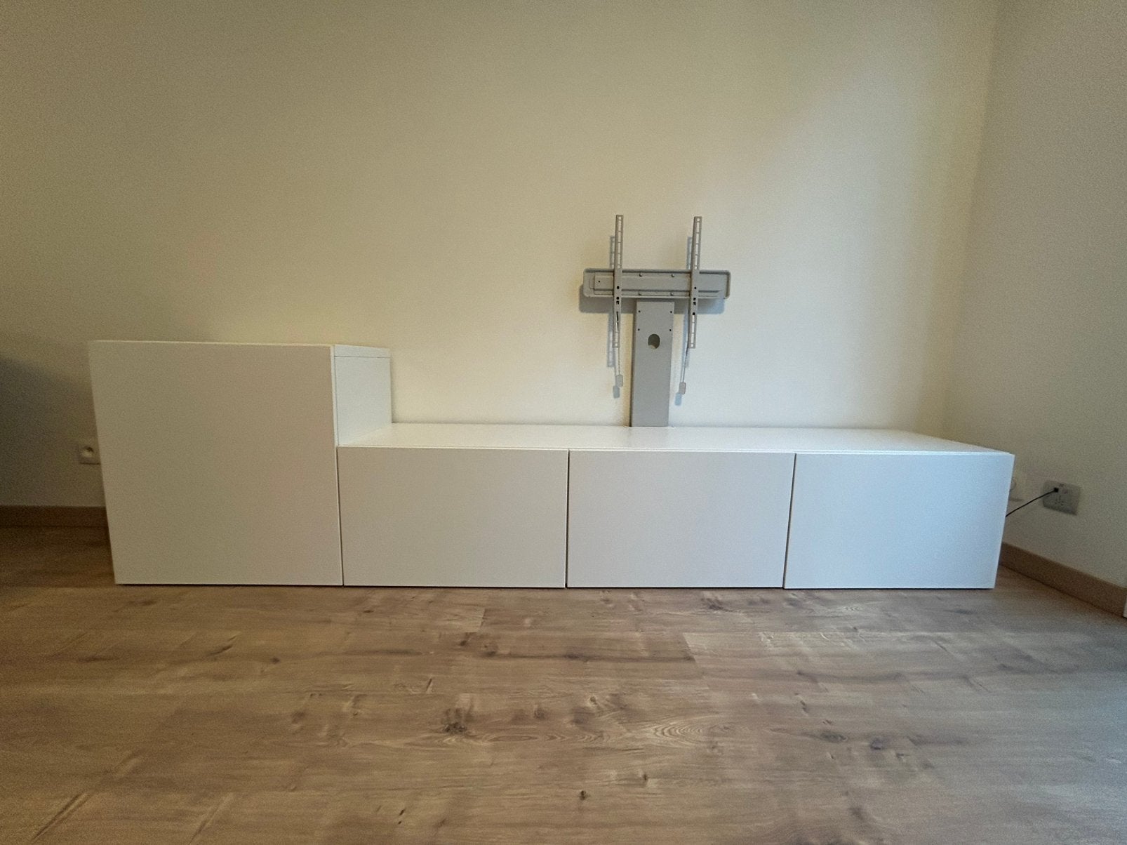 Ikea Besta TV Meubel met Uppleva, Huis en Inrichting, Kasten |Televisiemeubels, Zo goed als nieuw, Minder dan 100 cm, 200 cm of meer