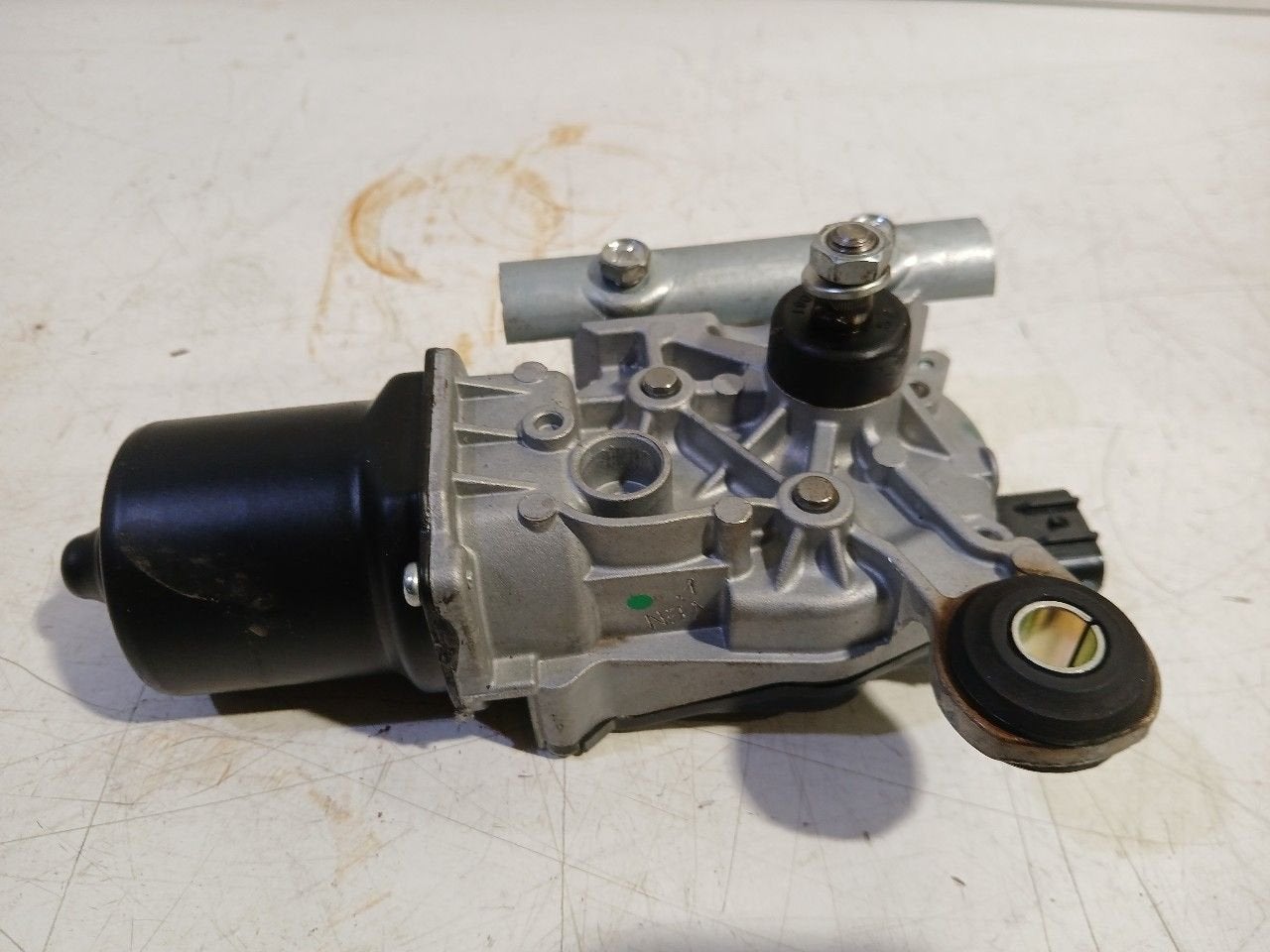Ruitenwissermotor voor Nissan Qashqai, Auto-onderdelen, Onderdelen@venauto.nl, Van der Ven Autorecycling B.V., Gebruikt, Ettenseweg 76, 4706 PB Roosendaal, The Netherlands