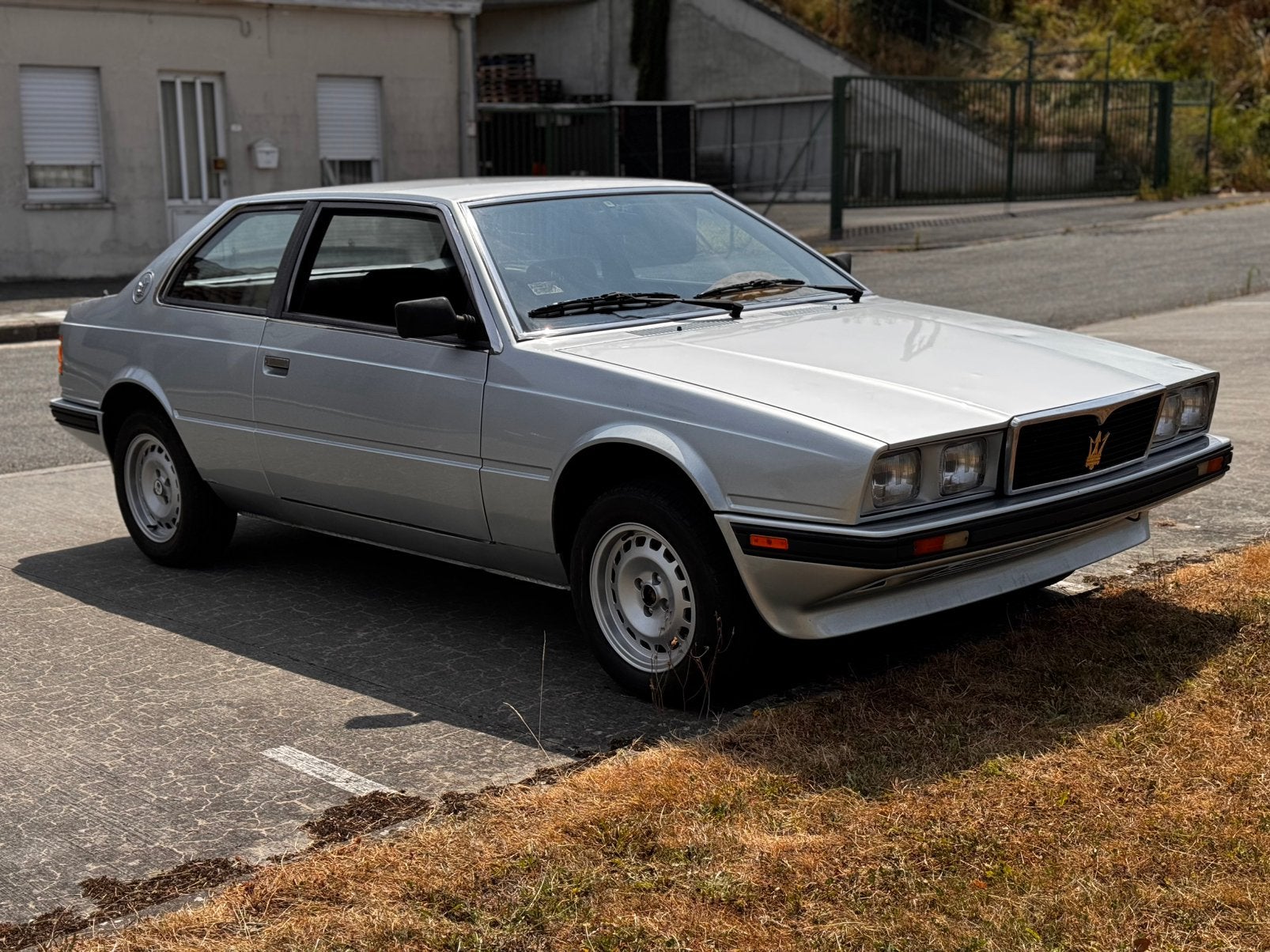 MASERATI BITURBO COUPE! / 34.000KM! / UNIEKE WAGEN!, Auto's, 4 zetels, Zwart, Handgeschakeld, Particulier